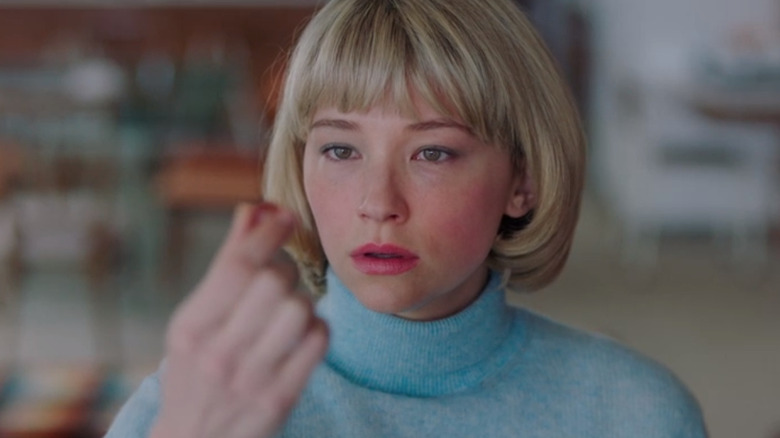 Swallow, Haley Bennett