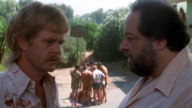 Willam H. Macy talks to Ricky Jay in Boogie Nights