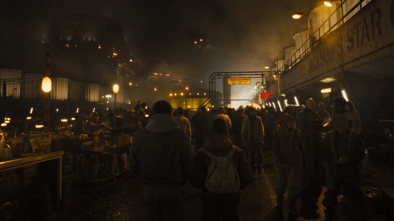 Cailee Spaeny and David Jonsson in Jackson Mining Colony in Alien: Romulus